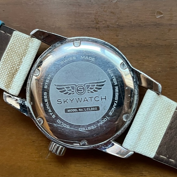 womens skywatch - Picture 3 of 3